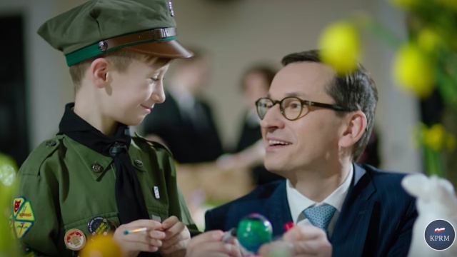 Premier złożył Polakom świąteczne życzenia. W nagraniu wideo opublikowanym na stronie Kancelarii Prezesa Rady Ministrów, Mateusz Morawiecki mówi, że Święta Wielkanoce to czas wiary, nadziei i zwycięstwa miłości.