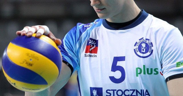 Siatkarze Stoczni Szczecin ograli jednego z kandydatów do medali w rozgrywkach o mistrzostwo Polski. Szczecinianie w piątkowy wieczór po emocjonującym meczu wygrali z Jastrzębskim Węglem 3:2 w Plus Lidze.