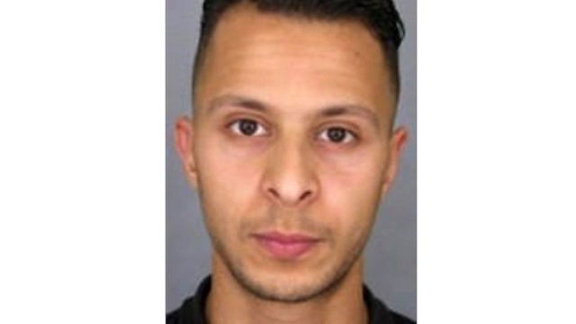 Jedyny żyjący zamachowiec z Paryża uznany za winnego próby zabójstwa. Taką decyzję podjął właśnie sąd w Brukseli. Sędziowie uznali, że Salah Abdeslam próbował zamordować policjantów w czasie, gdy służby ścigały go w Brukseli. Mężczyzna spędzi w więzieniu co najmniej 20 lat.