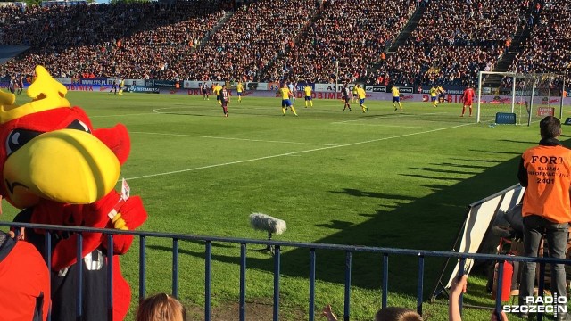 Pogoń Szczecin wygrała na własnym boisku mecz z Arką Gdynia. Podopieczni trenera Kosty Runjaića po 95 minutach gry schodzili z boiska usatysfakcjonowani. Pogoń - Arka: 3:2. Trzy punkty zostają w Szczecinie, a Pogoń - tym samym - zostaje w Ekstraklasie w sezonie 201819.