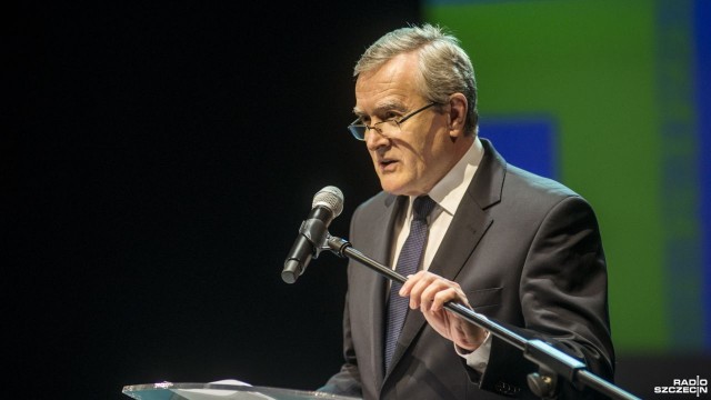 Minister kultury i dziedzictwa narodowego Piotr Gliński apeluje o rzetelną debatę publiczną. Swoje wezwanie powiązał z sejmową dyskusją towarzyszącą próbie odwołania go ze stanowiska oraz kwestią emocji narosłych wokół zakupu przez Państwo kolekcji Czartoryskich.