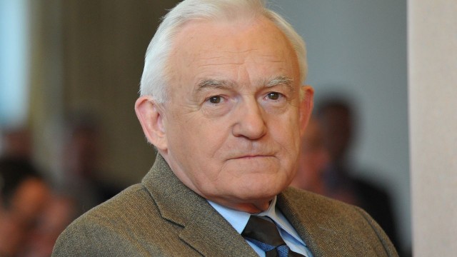 Były premier o reformie sądownictwa w Polsce - To oczywiste, że z praworządnością w kraju są coraz większe kłopoty - stwierdził w Rozmowie pod krawatem Leszek Miller.