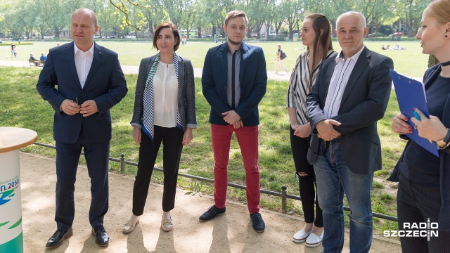 Boiska do gry w piłkę, spotkania z wolontariuszami z całego świata oraz występy na scenie - to i wiele więcej już 27 maja podczas Wielkiego Pikniku Pasji pod Platanami na Jasnych Błoniach w Szczecinie.