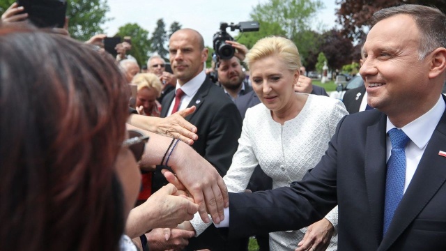Prezydent Andrzej Duda spotka się w sobotę z rodakami w Chicago. To główny punkt wizyty prezydenta w najliczniejszym polonijnym mieście w Stanach Zjednoczonych. Podczas spotkania świętowana będzie setna rocznica odzyskania przez Polskę niepodległości.