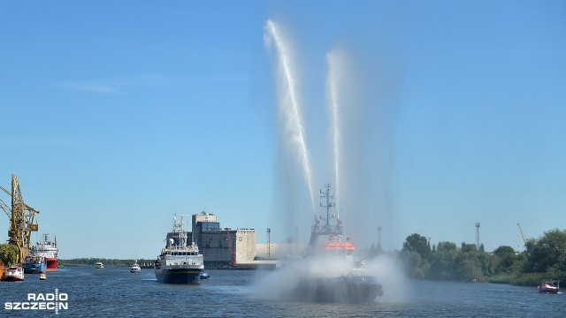 Dwadzieścia lat temu wciągnięto polską banderę na maszt statku szkolno-badawczego Nawigator XXI. Jednostka należy do Akademii Morskiej w Szczecinie i zwykle cumuje przy Wałach Chrobrego.