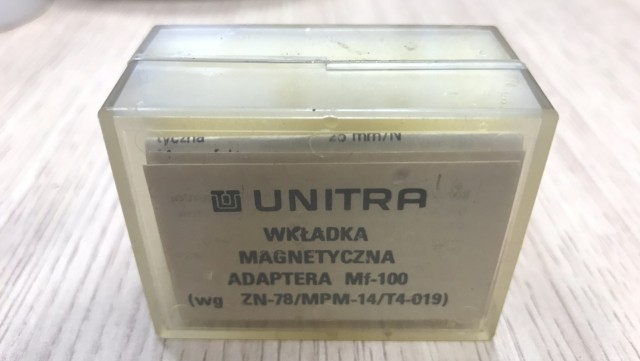 Kamera, wieża stereo, zegar ciemniowy i radio samochodowe Akropol - to tylko niektóre przedmioty, które trafiły z Galerii Szpargałek do Muzeum Techniki i Komunikacji w Szczecinie.