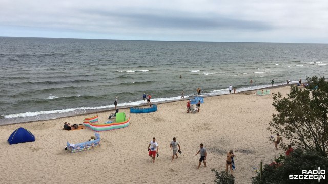Od piątku ratownicy będą patrolowali pierwszą plażę nad Bałtykiem.