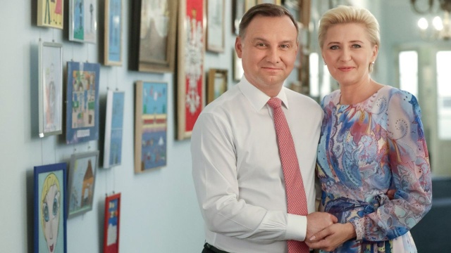 W Dniu Dziecka Kancelaria Prezydenta opublikowała spot z udziałem prezydenta Andrzeja Dudy oraz jego żony Agaty Kornhauser-Dudy.