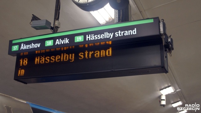 Podróż metrem do dzielnic na przedmieściach Sztokholmu może być niebezpieczna. Cztery stacje metra w szwedzkiej stolicy zostały uznane za strefy no-go - napisał dziennik Svenska Dagbladet.