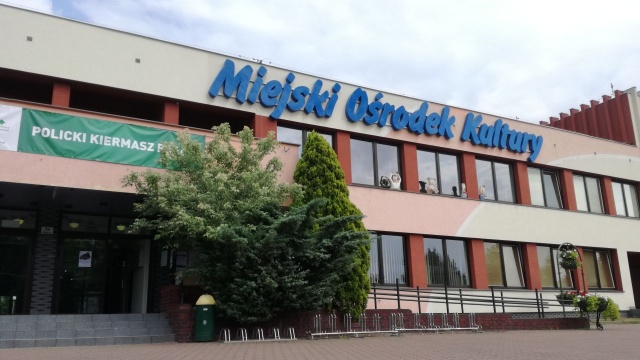 Swoje 10. urodziny obchodzi Stowarzyszenie Policki Uniwersytet Trzeciego Wieku. Stowarzyszenie oferuje seniorom m.in. jogę, pilates, zajęcia z języków obcych czy rękodzieło.