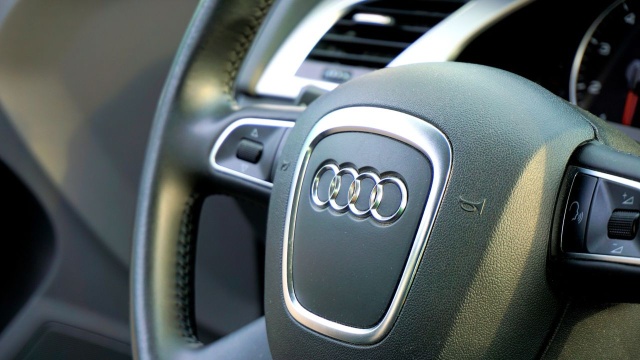 Szef niemieckiego koncernu motoryzacyjnego Audi - Rupert Stadler, został tymczasowo aresztowany w związku ze skandalem dotyczącym emisji spalin. Informację potwierdziła prokuratura w Monachium.