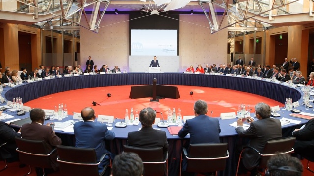Premier Mateusz Morawiecki przebywa z jednodniową wizytą w Berlinie. Głównym punktem jest udział w IX Petersberskim Dialogu Klimatycznym. To wydarzenie przygotowuje do Światowej Konferencji Klimatycznej, która odbędzie się w grudniu w Katowicach.