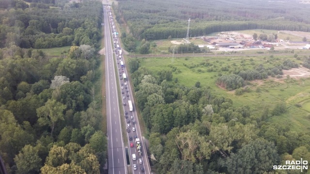 Korki przed remontowanym odcinkiem autostrady A6.