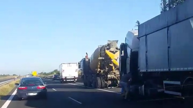 Utrudnienia na drodze krajowej nr 10 między Stargardem a Szczecinem.