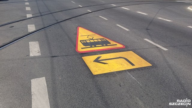 Nowe oznakowanie w Szczecinie po serii kolizji samochodów z tramwajami