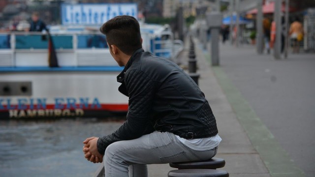 CDU, CSU i SPD porozumiały się w czwartek późnym wieczorem w najważniejszych kwestiach dotyczących zaostrzonej polityki migracyjnej i azylowej. Podpisano wstępne porozumienie regulujące zasady funkcjonowania w tzw. centrach tranzytowych, do których mają trafiać imigranci zarejestrowani wcześniej w innych krajach.