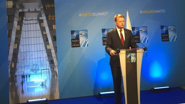 Polska będzie uczestniczyć w zwiększaniu gotowości bojowej wojsk NATO w Europie. Zapowiedział to w środę minister obrony narodowej Mariusz Błaszczak podczas pierwszego dnia szczytu Sojuszu w Brukseli.