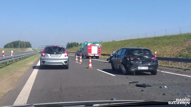 Poważny wypadek i utrudnienia na S3 [ZDJĘCIA]