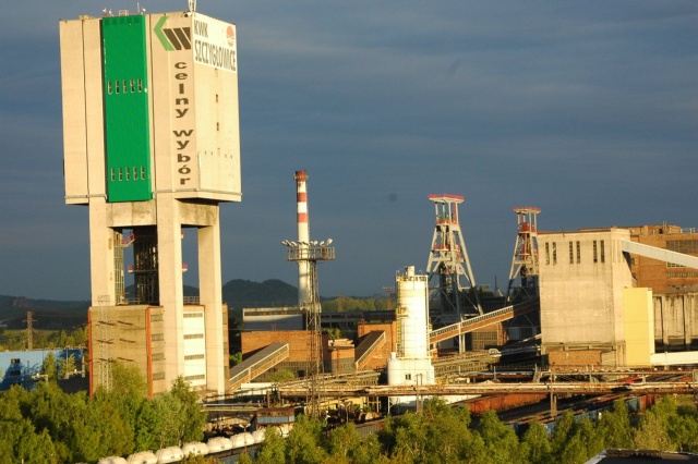 Niespełna 30-letni górnik zginął w środę wieczorem w kopalni Knurów Szczygłowice.