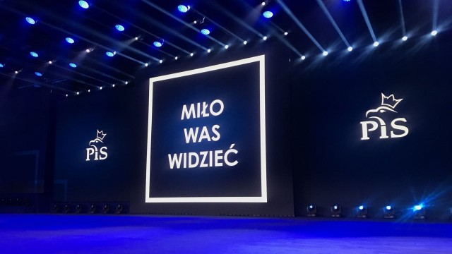 Jarosław Kaczyński powiedział, że rząd Prawa i Sprawiedliwości nie uchybia demokracji, ale realizuje to, co jest jej istotą.
