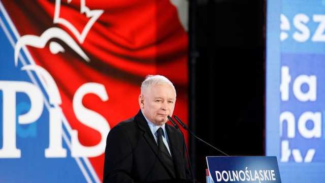 Kompleksowa przebudowa autostrady A4 na Dolnym Śląsku, ekspresówka z Wrocławia do Kłodzka czy miliardy na Odrzańską Drogę Wodną. To tylko kilka z propozycji Prawa i Sprawiedliwości, jakie zostały przedstawione podczas konwencji samorządowej we Wrocławiu.