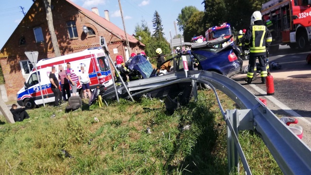 Dwa auta osobowe zderzyły się w miejscowości Tymień na krajowej 11. Do zdarzenia doszło przed 14.