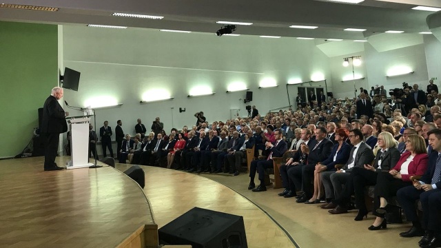 Prezes Prawa i Sprawiedliwości Jarosław Kaczyński oświadczył, że jego partia chce zlikwidować lokalne układy, które ograniczają wolność obywateli.