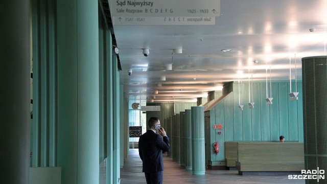 Sędziowie chcą kierować debatę na sprawy personalne, gdy najważniejsze są zmiany, które poprawiają funkcjonowanie sądów, czego Polacy oczekują - mówił w Rozmowach pod krawatem Paweł Mucha. Prezydencki minister i prawnik komentował reformę wymiaru sprawiedliwości.