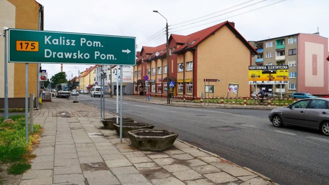 Mieszkańcy Choszczna doczekali się remontu przebiegających przez miasto dwóch dróg wojewódzkich nr 175 i 160. Już obowiązuje tam tymczasowa organizacja ruchu, a przebudowywany odcinek ma łącznie ponad dwa kilometry długości.