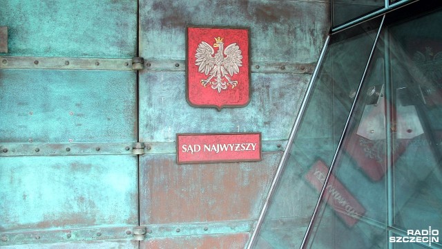 Komisja Europejska pozywa Polskę do unijnego Trybunału Sprawiedliwości za ustawę o Sądzie Najwyższym. Komisarze w procedurze pisemnej zaakceptowali propozycję wiceszefa Komisji Fransa Timmermansa.