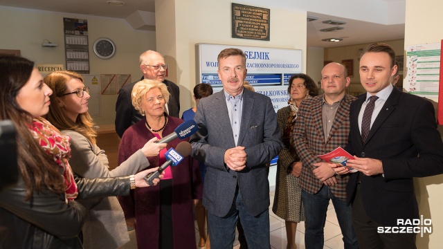Komitet wyborczy SLD Lewica Razem przedstawił swoich kandydatów do Sejmiku Województwa Zachodniopomorskiego. W sumie wystawi 40 nazwisk w pięciu okręgach.