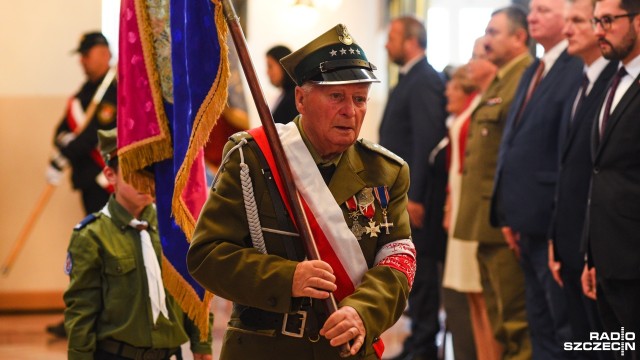 Złożyli kwiaty pod pomnikiem kresowych Żołnierzy Armii Krajowej oraz modlili się za zmarłych i poległych. Dziś w Międzyzdrojach po raz pierwszy obchodzono Dzień Kresowego Żołnierza Armii Krajowej.