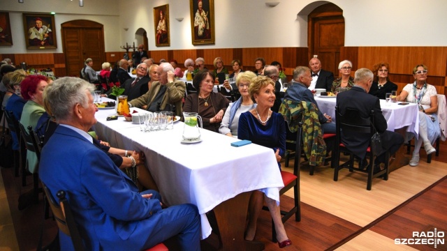 Trwają obchody 70-lecia Pomorskiego Uniwersytetu Medycznego w Szczecinie. W piątek w Sali Rad Wydziałów przy ulicy Rybackiej spotkali się absolwenci z 1968 roku.