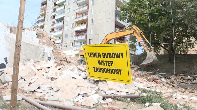 Do końca roku wykonawca ma czas, żeby rozebrać cztery XIX-wieczne kamienice na szczecińskim Niebuszewie. Chodzi o budynki przy ulicach Niemierzyńskiej i Krasińskiego.