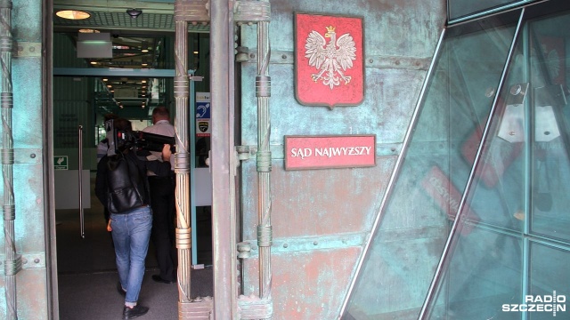Zorganizowana prowokacja, która świadczy o zaangażowaniu sędziów w sprawie taśm, na których pojawia się premier Mateusz Morawiecki - tak ujawnienie nagrań w trakcie kampanii komentuje Jacek Sasin.