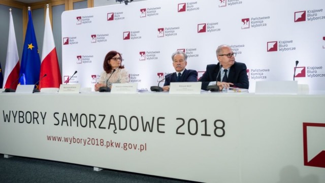 Szef Państwowej Komisji Wyborczej Wojciech Hermeliński apeluje do wyborców, by na karcie do głosowania stawiali znak X przy nazwisku kandydata i ograniczyli - jak to ujął - inwencję twórczą.