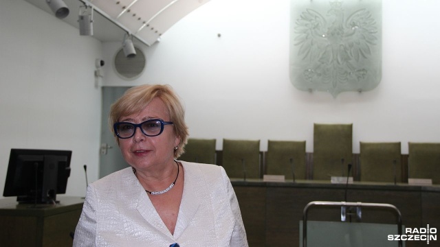 Część sędziów Sądu Najwyższego, którzy zgodnie z ustawą przeszli w stan spoczynku, stawiło się w siedzibie Sądu. To efekt piątkowego orzeczenia Trybunału Sprawiedliwości UE dotyczącego części przepisów ustawy o Sądzie Najwyższym.