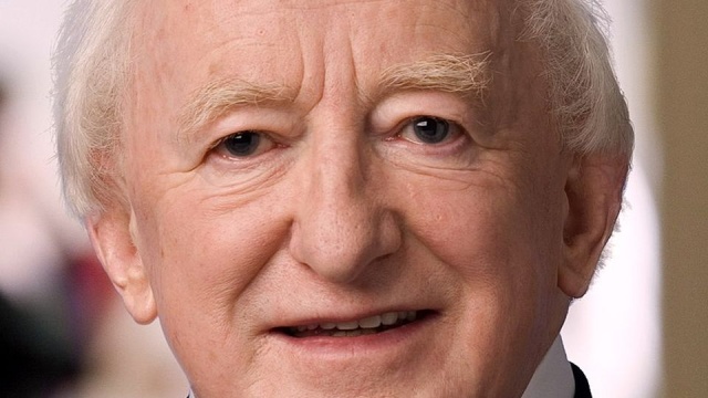 Obywatele Irlandii wybierają prezydenta - w wyborach startuje sześcioro kandydatów, ale zdecydowanym faworytem jest urzędujący Michael D. Higgins.