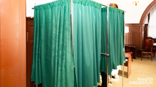 Piątek to ostatni dzień kampanii wyborczej przed drugą turą wyborów samorządowych. O północy rozpocznie się cisza wyborcza, która potrwa do niedzieli - do godziny 21, kiedy zostaną zamknięte lokale wyborcze.