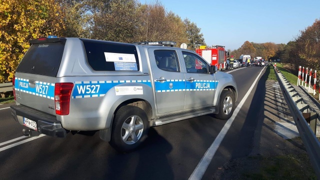 Jedna osoba została ranna w wypadku, do którego doszło w Kołobrzegu. Na ulicy Koszalińskiej, na rogatkach miasta, zderzyły się cztery samochody.
