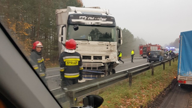Dwie osoby zginęły, a trzy zostały ciężko ranne - w dwóch wypadkach, do których doszło rano w Zachodniopomorskiem.