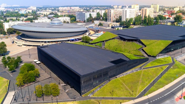 W Katowicach odbędzie się uroczyste otwarcie Szczytu Klimatycznego COP24. W stolicy Górnego Śląska ma się pojawić 30 tysięcy osób, w tym głowy państw, szefowie rządów i resortów odpowiedzialnych za kwestie środowiska i klimatu, a także przedstawiciele biznesu i organizacji pozarządowych.