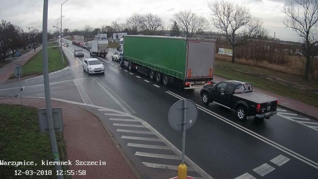 W okolicach Babigoszczy na DK nr 3 czołowo zderzyły się dwa samochody osobowe: Audi i Toyota. Jedna osoba nie żyje, jedna jest ranna.