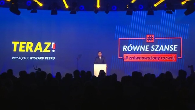 Obniżka podatków PIT i CIT do 16 procent, a składek ZUS dla małych firm do 500 złotych - to niektóre z postulatów partii Teraz. W Warszawie odbyła się konwencja programowa nowego ugrupowania założonego przez Ryszarda Petru, Joannę Scheuring-Wielgus i Joannę Schmidt.