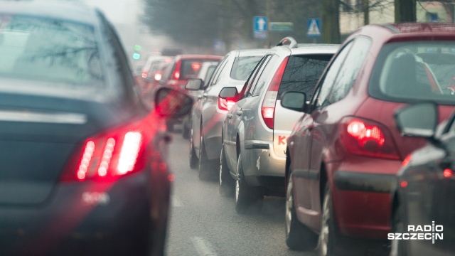Około 160 miejsc na parkingu park and ride, nowa pętla autobusowa z zagospodarowaniem terenu, nowe jezdnie, chodniki i oświetlenie. To wszystko powstanie w Podjuchach.