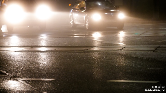 W regionie miejscami opady śniegu. Na drogach krajowych pracuje 28 pługosolarek. Warunki do jazdy są dobre.