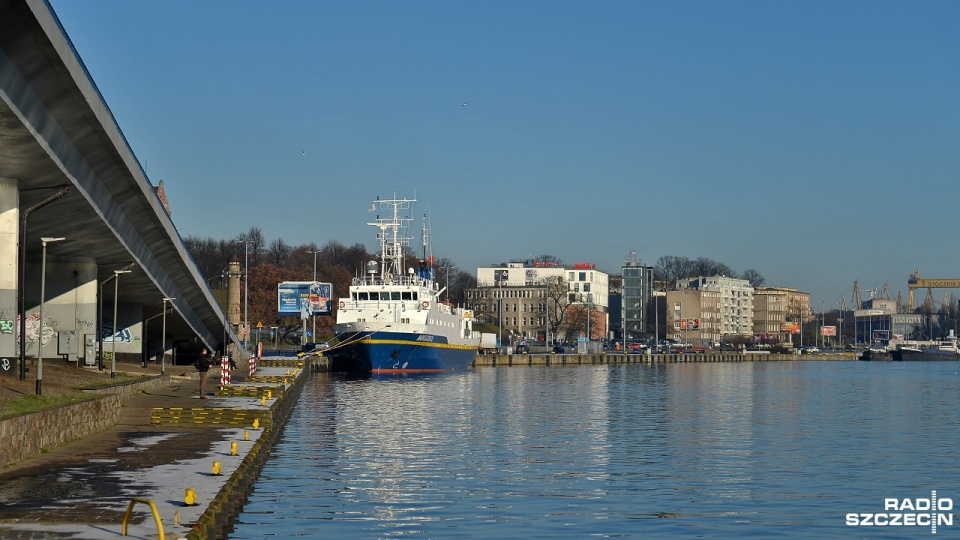 Miasto nie chce razem z Polską Żeglugą Morską modernizować nabrzeża przy Wałach Chrobrego w Szczecinie ponieważ twierdzi, że może to być nieopłacalne. Fot. Łukasz Szełemej [Radio Szczecin]