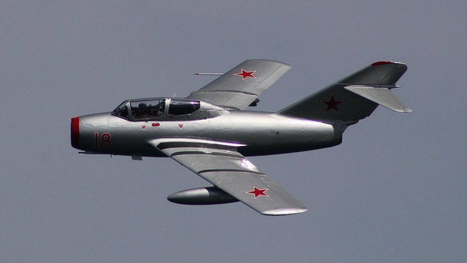 MiG-15 to radziecki samolot myśliwski, skonstruowany w końcu lat czterdziestych. Fot. pixabay.com / CanonEOS1300d (CC0 domena publiczna)