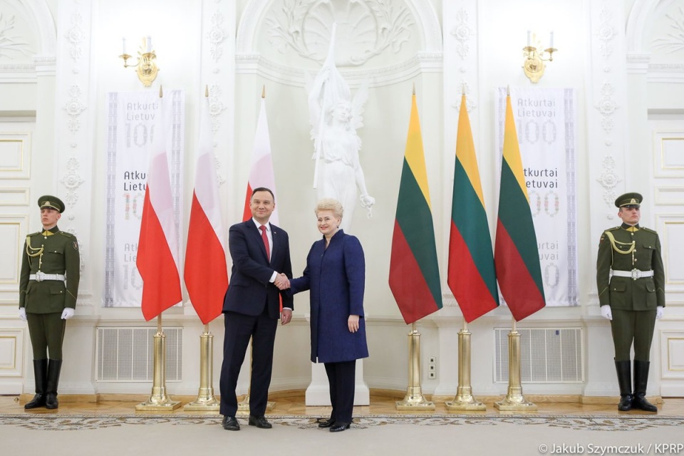 Prezydent zapewniła, że Litwa nie popiera stosowania metody przymusu przeciwko jakiemukolwiek krajowi. Fot. twitter.com/prezydentpl/Jakub Szymczuk