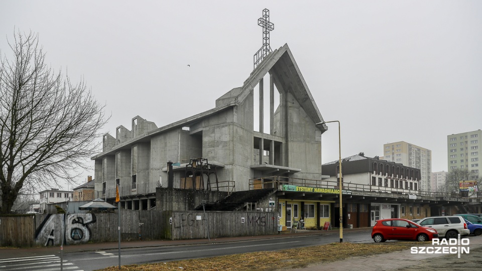 Budowa jest na etapie stanu surowego otwartego. Udało się go zakończyć dzięki sponsorom, parafianom i pożyczce. Fot. Robert Stachnik [Radio Szczecin]